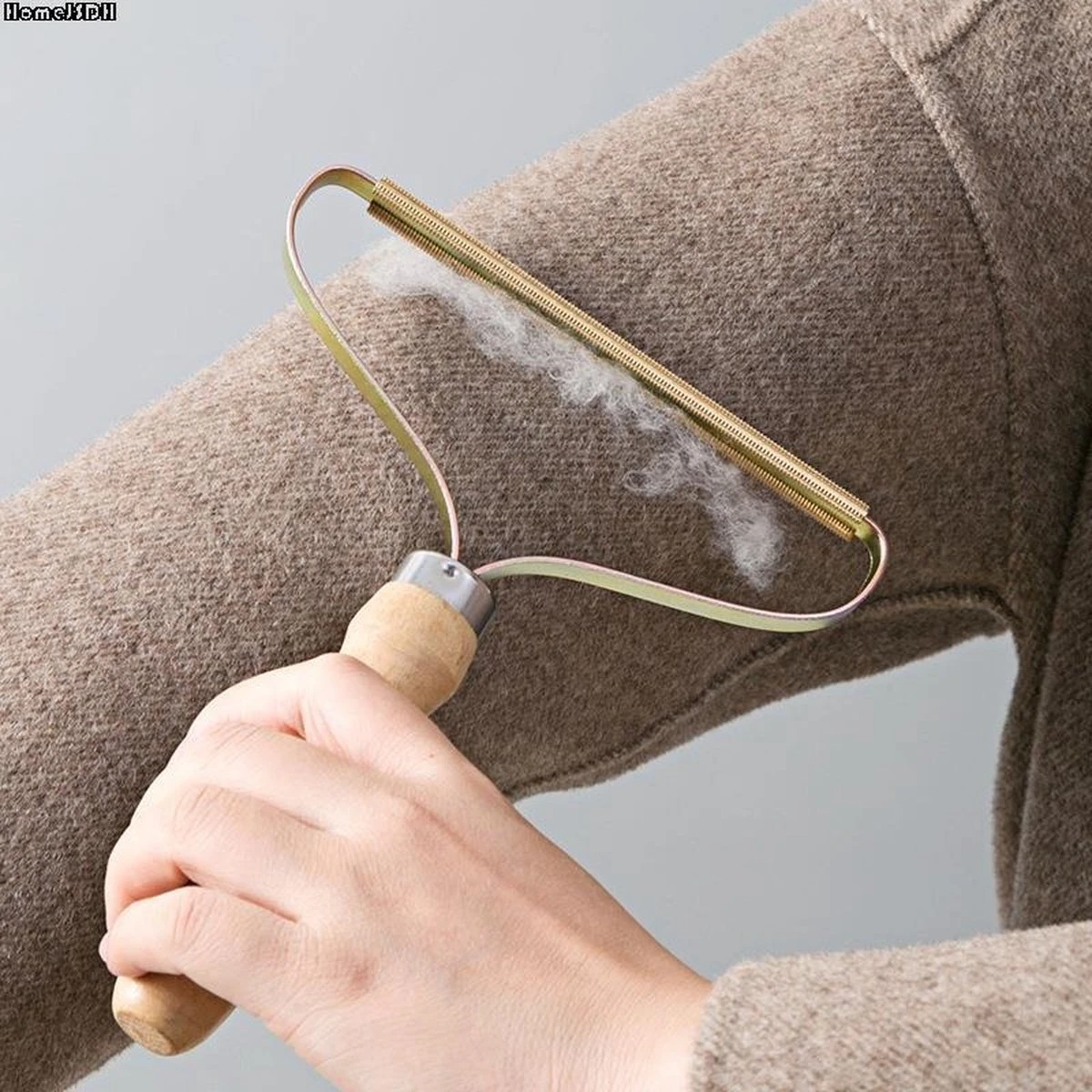 Pluizen Verwijderaar - Kleding Ontpiller - Draagbare Lint Remover - Wollen Kleding - Verwijdert Dierenhaar - Haren Verwijderen 3 Pluizen Verwijderaar - Kleding Ontpiller - Draagbare Lint Remover - Wollen Kleding - Verwijdert Dierenhaar - Haren Verwijderen - Afbeelding 3