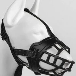 Sharon B Muilkorf Hond - Zwart - XL - Comfortabel - Snuitomtrek 34 Tot 37 Cm - Voor Grote Honden 19 Sharon B Muilkorf Hond - Zwart - XL - Comfortabel - Snuitomtrek 34 Tot 37 Cm - Voor Grote Honden -Dieren Product Winkel 1200x1200 1759