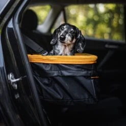 Kurgo - Skybox Booster Seat - Black/Orange - Hondenstoeltje - Hoogzitter Om Naar Buiten Te Kijken -Dieren Product Winkel 1200x1200 1971