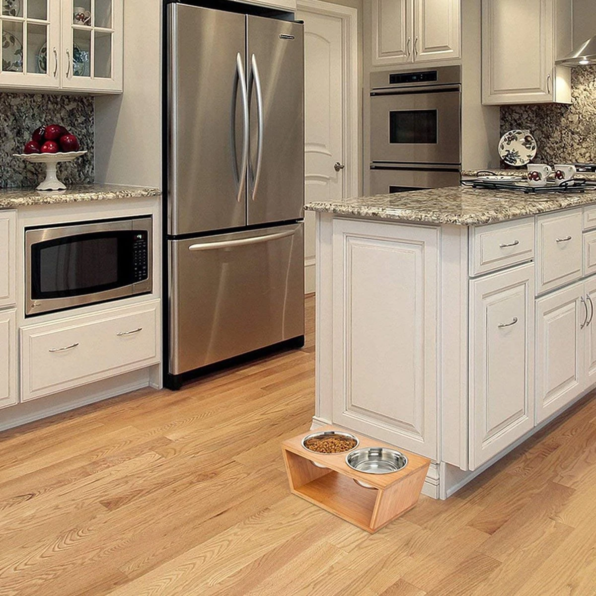 Verhoogde Voerbak Hond Met Standaard - RVS - Bamboe - Waterbak - Etensbak - Inhoud 1100ml & 900ml - Ergonomisch - Hout 4 Verhoogde Voerbak Hond Met Standaard - RVS - Bamboe - Waterbak - Etensbak - Inhoud 1100ml & 900ml - Ergonomisch - Hout - Afbeelding 4