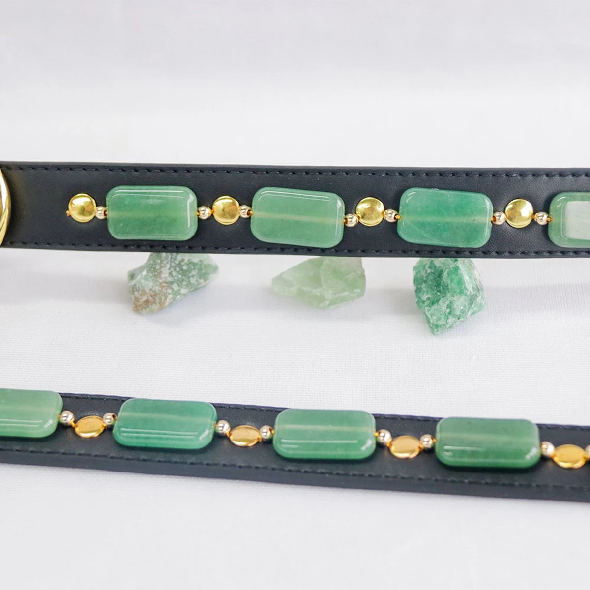 Merkloos Hondenhalsband Met Edelstenen - Avonturijn - Maat L - Kalmerend - Leer - Luxe Band 2 Merkloos Hondenhalsband Met Edelstenen - Avonturijn - Maat L - Kalmerend - Leer - Luxe Band - Afbeelding 2