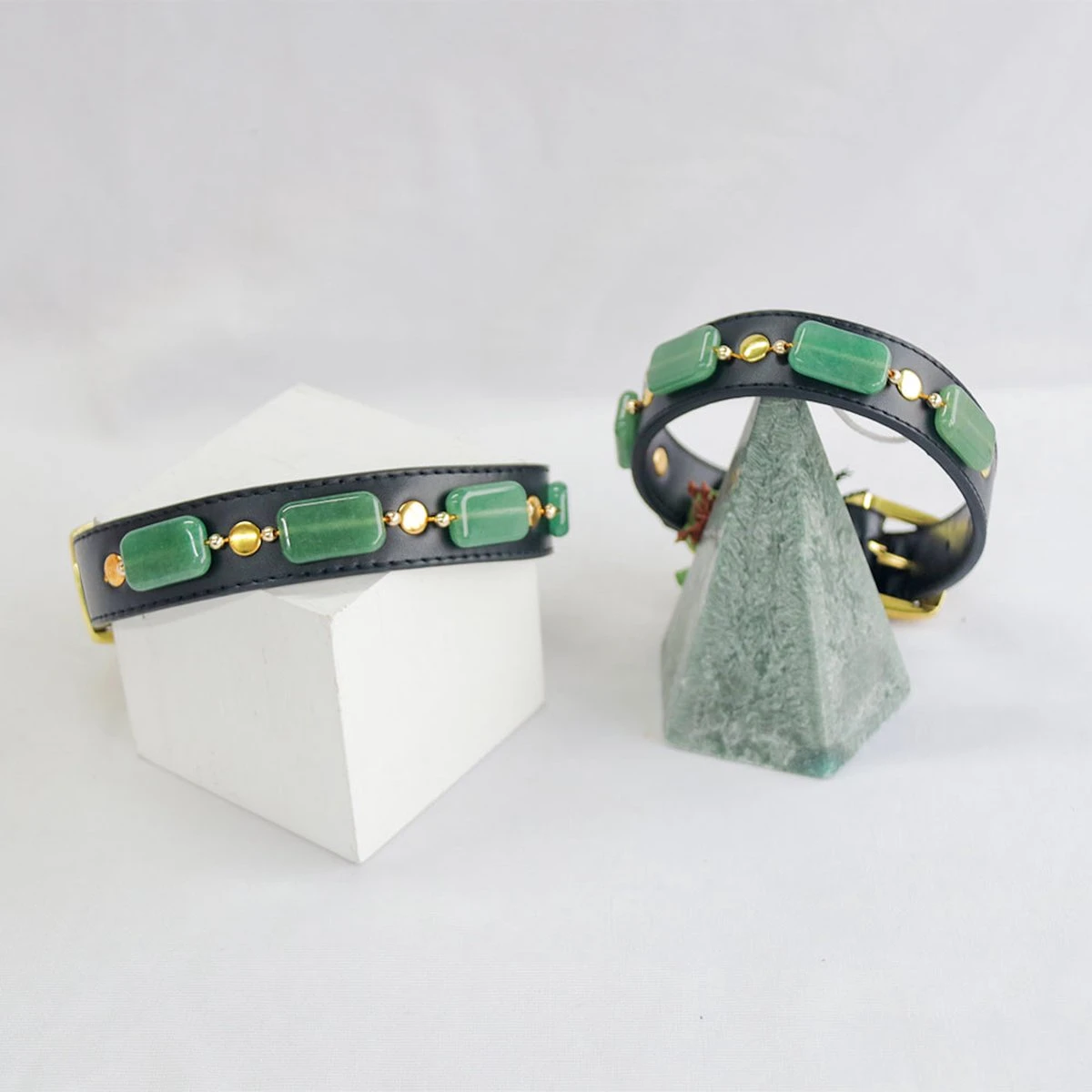 Merkloos Hondenhalsband Met Edelstenen - Avonturijn - Maat L - Kalmerend - Leer - Luxe Band 5 Merkloos Hondenhalsband Met Edelstenen - Avonturijn - Maat L - Kalmerend - Leer - Luxe Band - Afbeelding 5