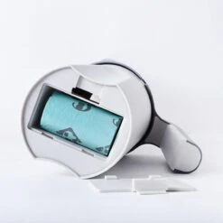 YELÉ LIVING – Kattenbakschep – Haarverwijderaar - Cat Litter Scoop – Kattenbakschep Met Container – Katten – Kattenbak – Grijs/wit – Kattenbak Schep – Grind – Kattengrind – Kattenbak Grind – Poep Zakjes – Afvalcontainer - All-in-1 Kattenbakschep -Dieren Product Winkel 1200x1200 689