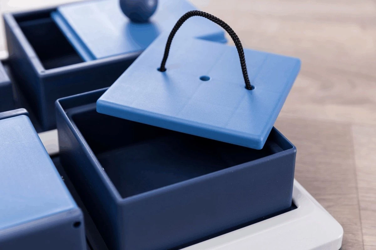 Trixie Dog Activity Poker Box 1 - 31X31 CM 11 Trixie Dog Activity Poker Box 1 - 31X31 CM - Afbeelding 11