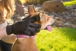 Merkloos Vachtverzorgingshandschoen -Dieren Product Winkel 1200x800 61