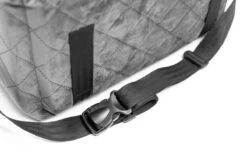 Velvet Silver - Autostoel Voor Hond - 47x42cm - Orthopedisch Kussen - Hondenmand Auto - Wasbaar - Handgemaakt -Dieren Product Winkel 1200x800 93