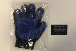 Merkloos Vachtverzorgingshandschoen -Dieren Product Winkel 1200x807 2