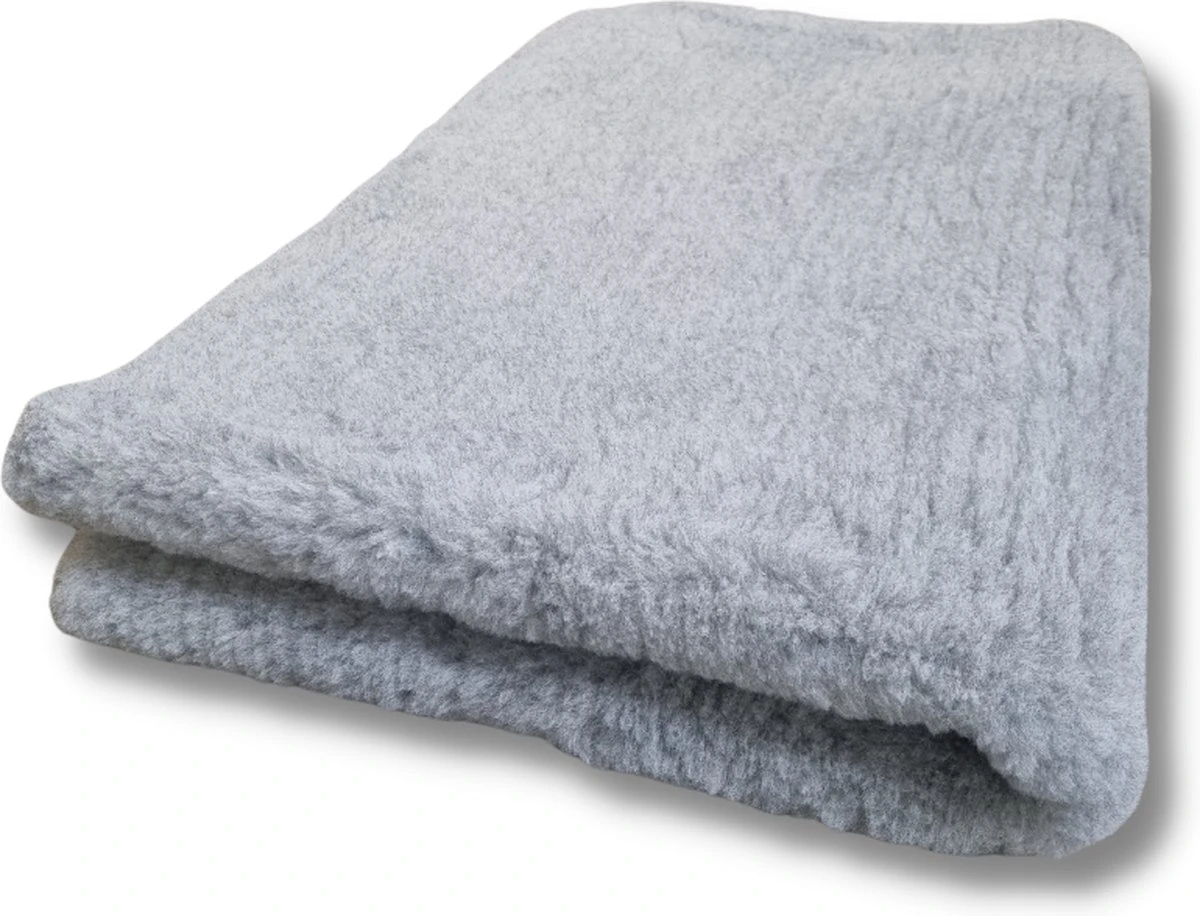 Vetbed Grijs Effen - Antislip Hondenmat - Hondenbed - Hondenmatras - Benchmat - 100 X 75 CM - Machine Wasbaar 5 Vetbed Grijs Effen - Antislip Hondenmat - Hondenbed - Hondenmatras - Benchmat - 100 X 75 CM - Machine Wasbaar - Afbeelding 5