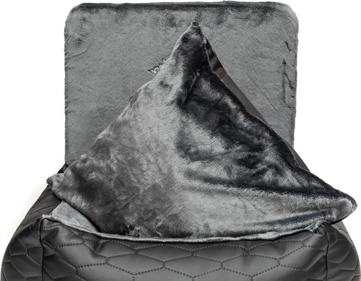 Bella Black - Autostoel Voor Hond - 50x50cm - Wasbaar - Hondenmand Auto - Handgemaakt 10 Bella Black - Autostoel Voor Hond - 50x50cm - Wasbaar - Hondenmand Auto - Handgemaakt - Afbeelding 10