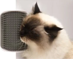Merkloos Katten Hoekborstel - Self Groomer - Katten Massageborstel - Kat Borstel - Grijs -Dieren Product Winkel 1200x974 2
